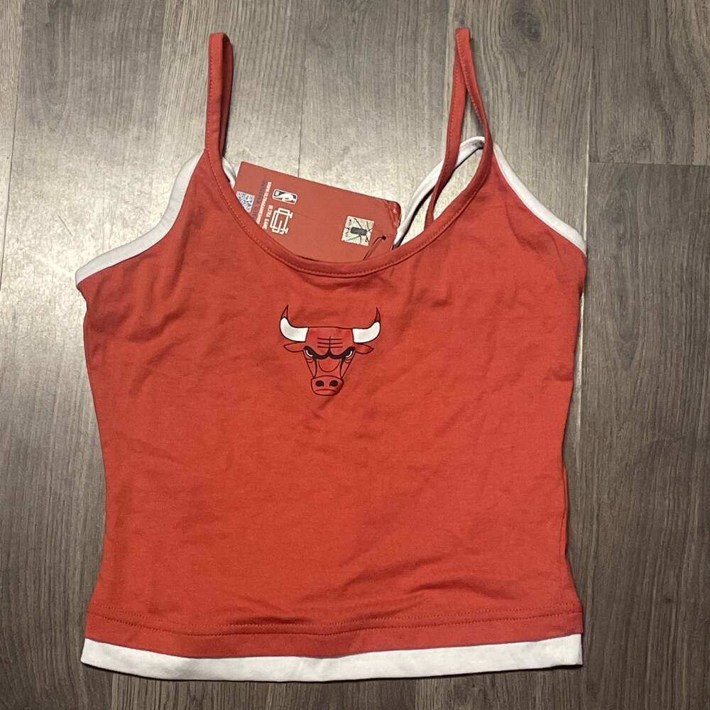 NWT Ultra Game Chicago Bulls Womens Medium Lace Up Cami Tank Top Red NBA